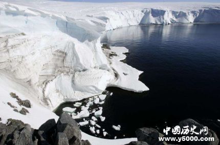 南极冰架裂缝扩大有什么影响南极冰裂缝下面是什么？