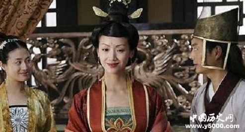 历史上唯一因不会说普通话被废的皇后是谁？