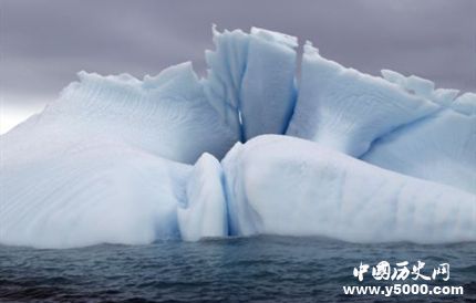 南极冰架裂缝扩大有什么影响南极冰裂缝下面是什么？